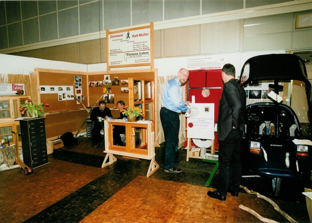 stand4701.jpg